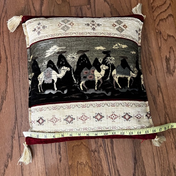 Decorative pillow with the velvet pillow cover on zipper. Print on both sides - Picture 4 of 6